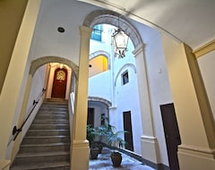 Toàn bộ căn nhà/căn hộ Foresteria della Cattedrale by DomuSicily (Palermo, Ý)