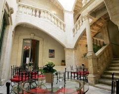 Hotel Best Western Le Marquis de la Baume (Nîmes, France)