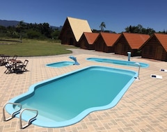 Khách sạn Chale Caicara (Caraguatatuba, Brazil)