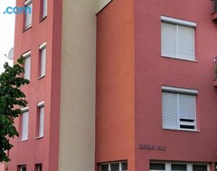 Toàn bộ căn nhà/căn hộ Mona Apartment (Bük, Hungary)