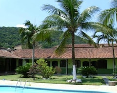 Guesthouse Apart Hotel Guaiuba (Guarujá, Brazil)