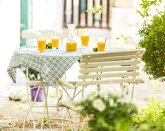 Bed & Breakfast Beb Comeinsicily Cortedeilimoni Charming E Relaxing Luxury (Acireale, Ý)