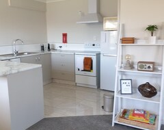 Entire House / Apartment Kiwiana Gem To Enjoy In Reefton (Reefton, New Zealand)