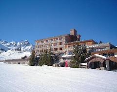 Hotel Courcheneige (Courchevel, Francia)