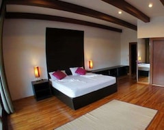 Khách sạn Nb Villa Rose 3 (Koh Chang, Thái Lan)