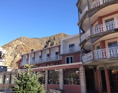 Khách sạn Internacional Fushe-Arrez (Puka, Albania)