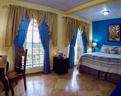 Khách sạn Hotel Encinos (Tegucigalpa, Honduras)