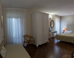 Hotel Degli Oleandri (Sirmione, Italy)