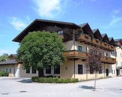 Khách sạn Hotel Der Jägerwirt (Bergheim, Áo)