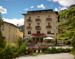 Hotel Zebrù (Valfurva, Italien)