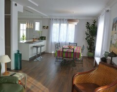 Hele huset/lejligheden Appartement Lumineux Avec Acces Jardin (près Commerces, Transports, Parc.) (Perpignan, Frankrig)