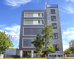 Khách sạn FabHotel Prime Pinnacle Grand Sola (Ahmedabad, Ấn Độ)