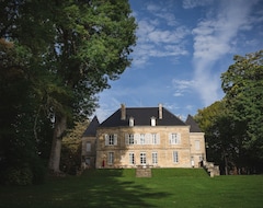 Toàn bộ căn nhà/căn hộ Nomécourt House With Character (Nomécourt, Pháp)