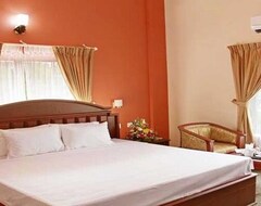 Khách sạn Kr Grand Residency (Thrissur, Ấn Độ)