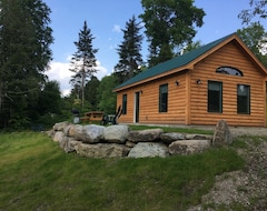 Entire House / Apartment 2 Cabin Rentals Near Stowe, Smuggler'S Notch, Snow Machine And Hiking Trails. (Hyde Park, USA)