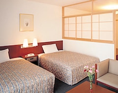 Ryokan Menard Aoyama Resort (Iga, Japan)