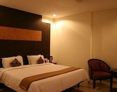 Oyo Hotel Grand Peepal (Delhi, India)