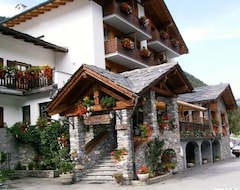 Khách sạn Hotel Beau Sejour (Étroubles, Ý)