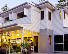 Khách sạn Aaman & Cinta (Byron Bay, Úc)