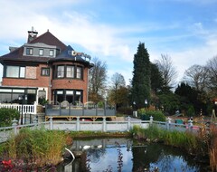 Hotel Dynasty (Gembloux, Bélgica)