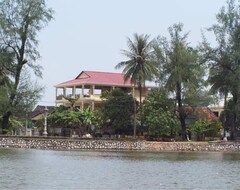 Khách sạn Little Garden Guesthouse & Restaurant (Kampot, Campuchia)