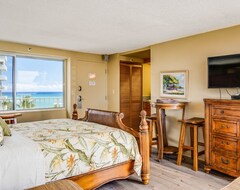 Khách sạn New Remodel - King Bed Suite Over The Pacific Ocean - Diamond Head Beach Hotel (Honolulu, Hoa Kỳ)