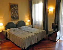Hotel Residenza Corso (Florence, Italy)