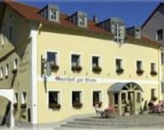 Khách sạn Hotel Zur Linde (Neukirchen b. Heiligenblut, Đức)