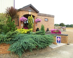 Pansiyon Spanhoe Lodge (Corby, Birleşik Krallık)