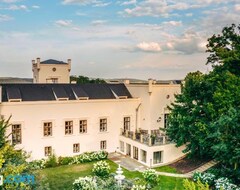 Toàn bộ căn nhà/căn hộ Hotel & Restaurant Chateau Trnova (Vrané nad Vltavou, Cộng hòa Séc)