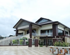 Hotelli Hotel Quezon Premier - Candelaria (Candelaria, Filippiinit)