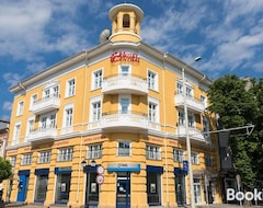 Khách sạn Hotel Central (Ruse, Bun-ga-ri)