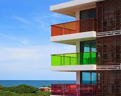 Khách sạn Rocco Hua Hin Beach Seaview (Hua Hin, Thái Lan)
