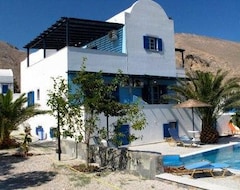 Hotel Ira Studios (Perissa, Greece)