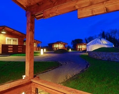 Bed & Breakfast Giltraps Townhouse & Glamping (Kinnity, Irlanti)