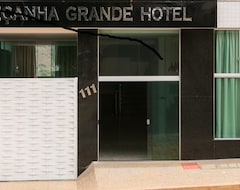 Khách sạn Peçanha Grande Hotel (Peçanha, Brazil)