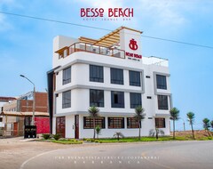 Besso Beach Hotel (Barranca, Costa Rica)