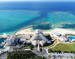 Khách sạn Sheraton Okinawa Sunmarina Resort (Onna, Nhật Bản)