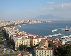Khách sạn Regina Napoli (Napoli, Ý)