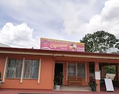 Hotel y Restaurante Caprichos Para Ti (San Vito, Costa Rica)