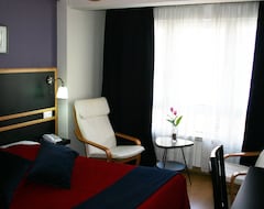 Hotel Hostal Mara (A Coruña, Spain)