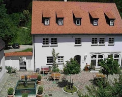 Toàn bộ căn nhà/căn hộ Ferien In Der Stilvollen Fewo Kuhstall Im Glasmacherdorf Schmidsfelden (Leutkirch, Đức)