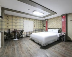 Hotel Motel Nine Haeundae (Busan, South Korea)
