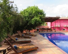 Hotel Cabinas Diversion Tropical At Playa Conchal (Playa Flamingo, Costa Rica)