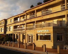 Hotel Rompeolas (Baiona, Spain)