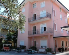 Khách sạn Villa Linda (Bellaria-Igea Marina, Ý)