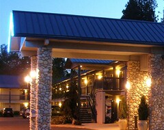 Khách sạn Edgewater Inn Shady Cove (Medford, Hoa Kỳ)