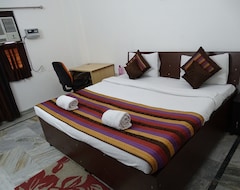Hotel BRS Homes (Noida, Indija)