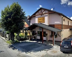 Otel Penzion Plesnivec (Poprad, Slovakya)
