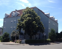 Khách sạn Hotel am Bergl (Schweinfurt, Đức)